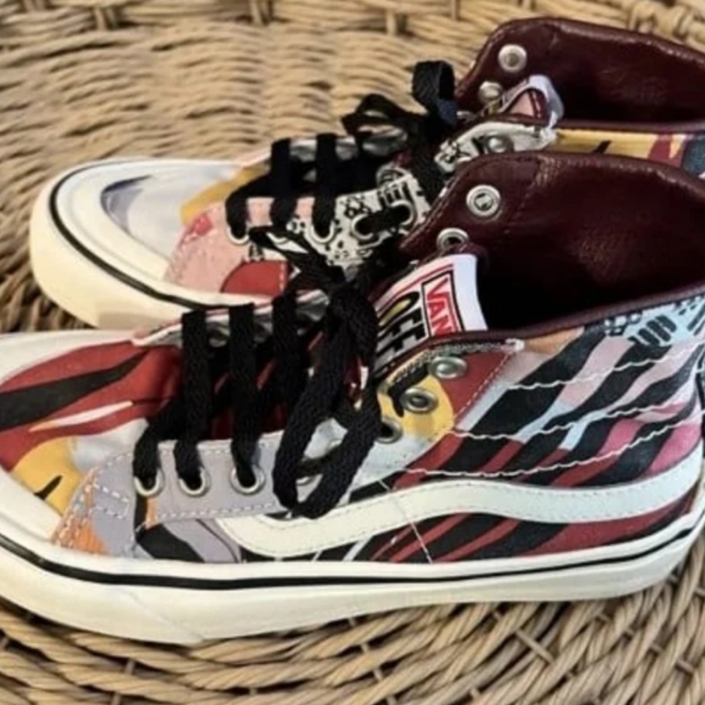 Women's sz. 6 Vans Sk8 Hi 138 Decon Palm Florals
